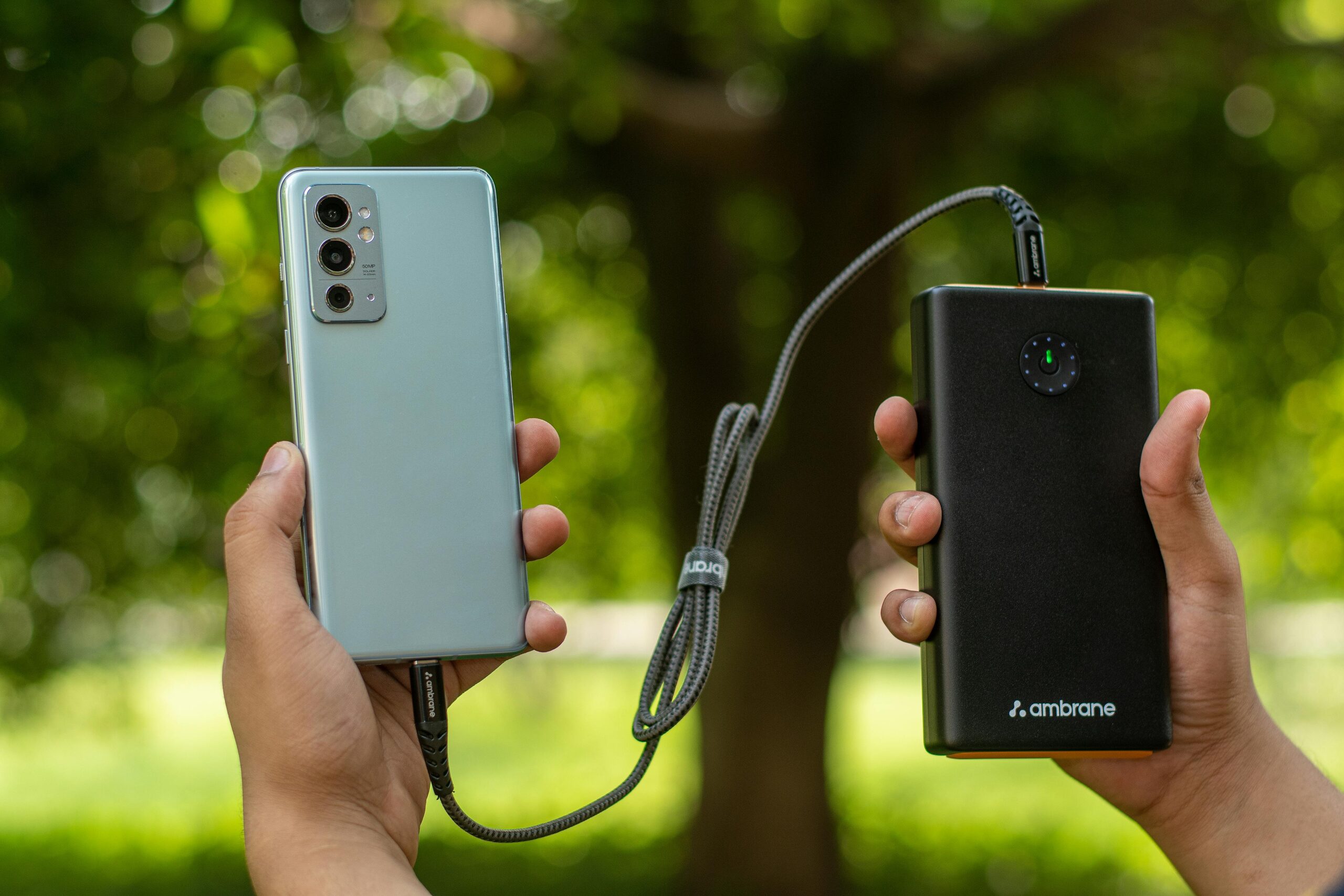 Compact Power Banks for Travelers: Top Picks for 2024